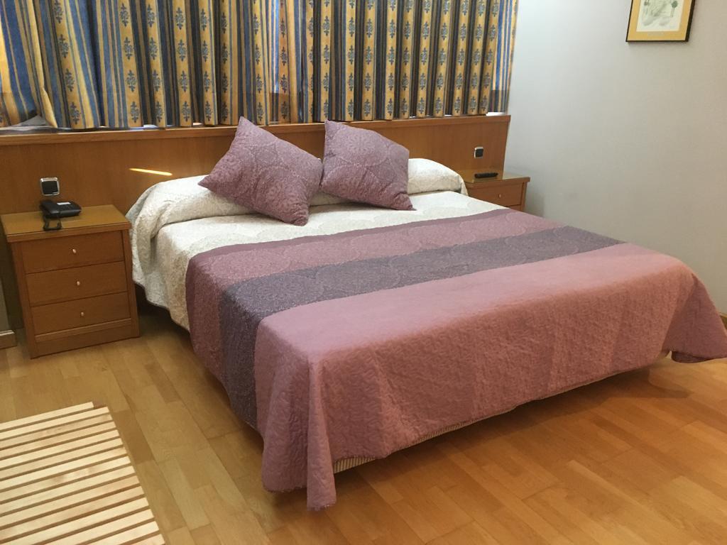 Encasa Hotel Almansa Eksteriør billede