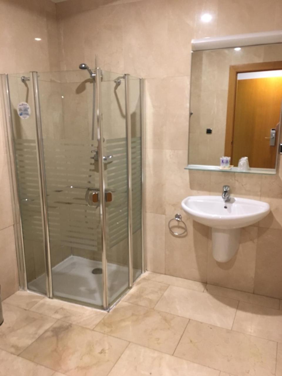 Encasa Hotel Almansa Eksteriør billede