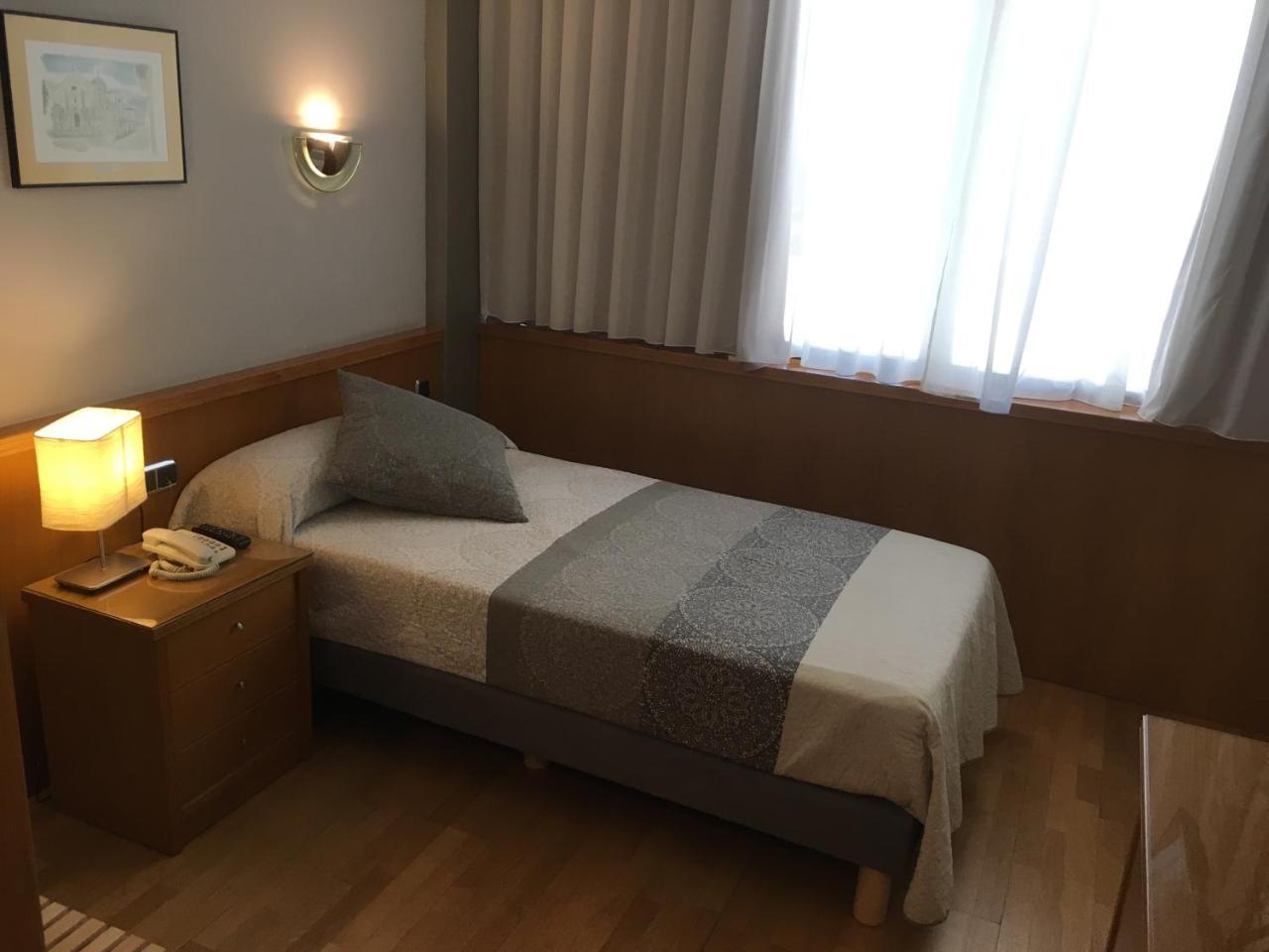 Encasa Hotel Almansa Eksteriør billede