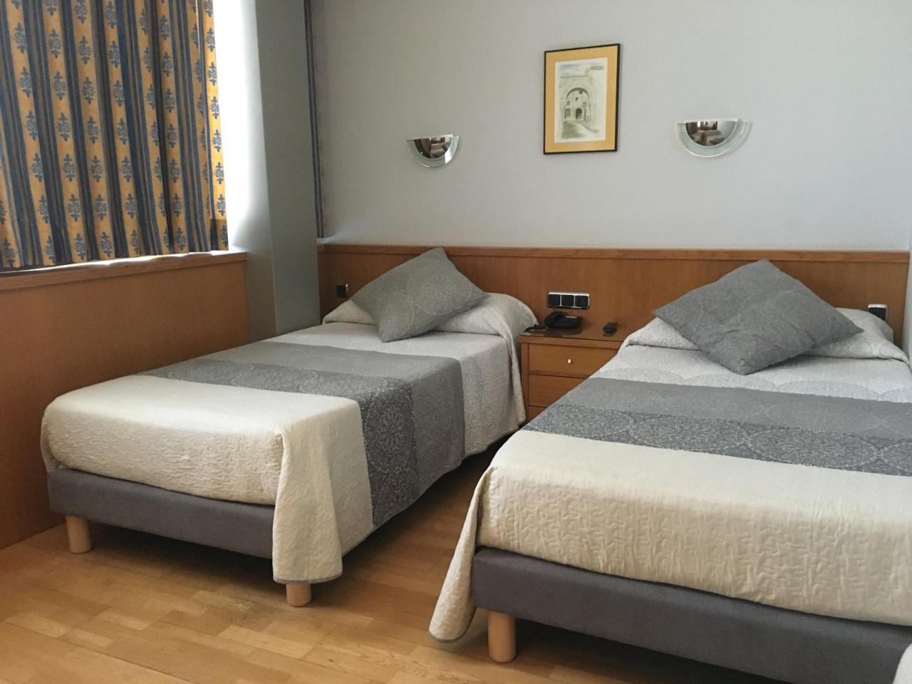 Encasa Hotel Almansa Eksteriør billede